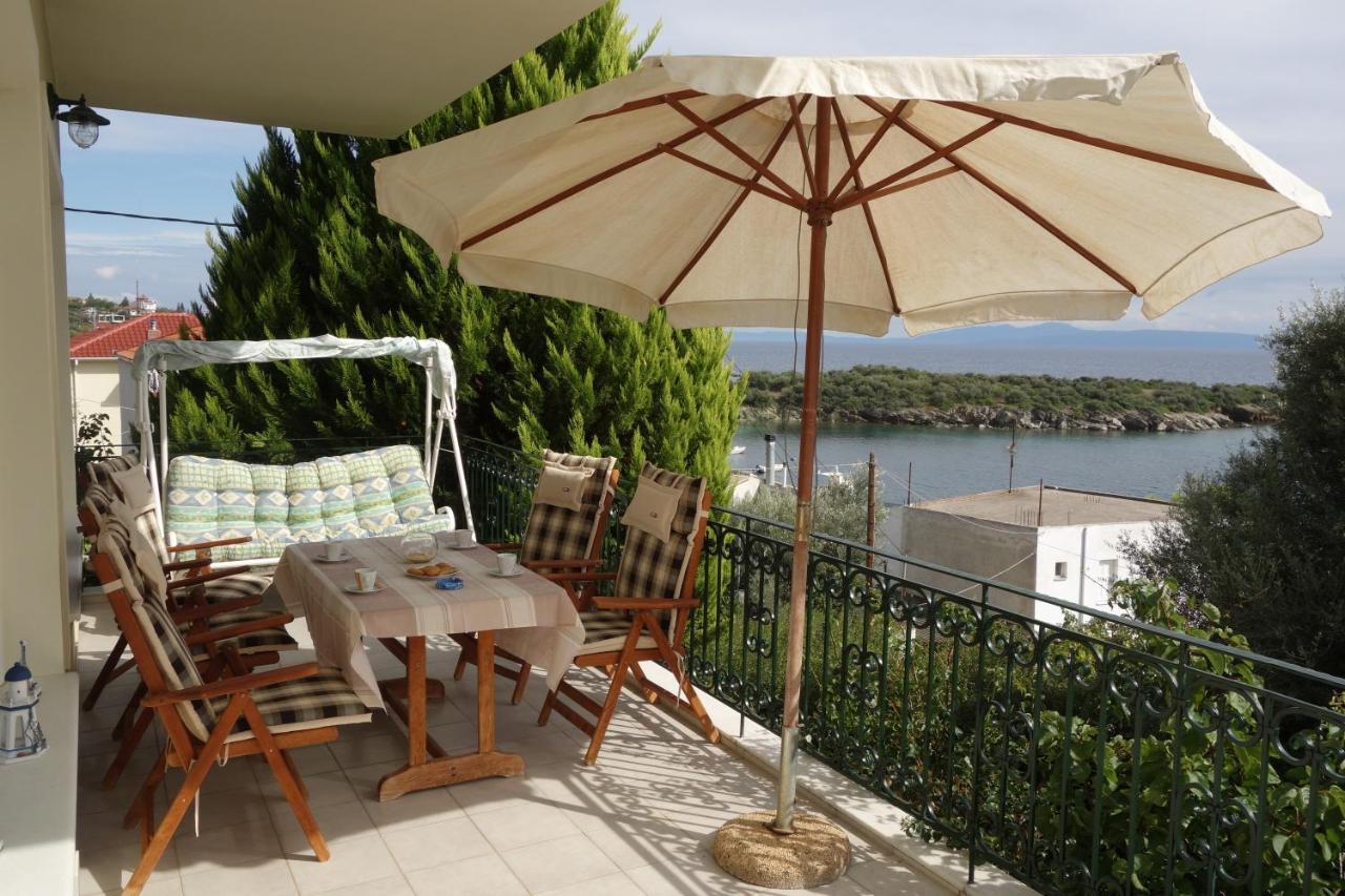 Beach Front House With View Marathos  Exterior foto